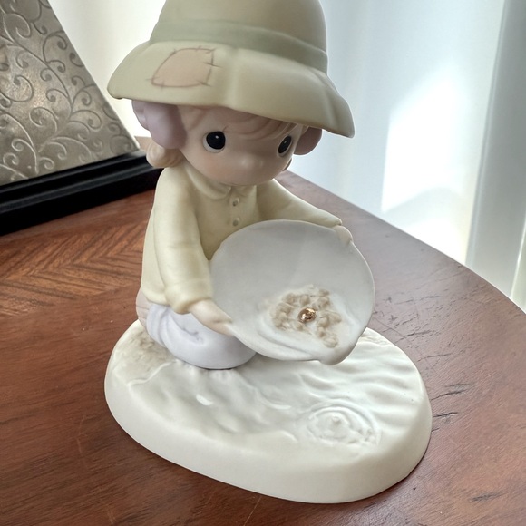 1995 Vintage PM951 Precious Moments "You're One In A Million To Me" panning gold - Picture 2 of 6